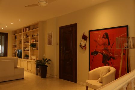 Apartamento à venda com 225m², 5 quartos e 1 vagaSala