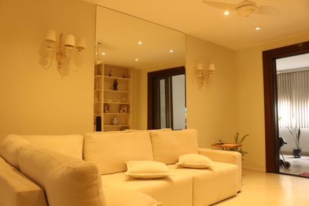 Apartamento à venda com 225m², 5 quartos e 1 vagaSala