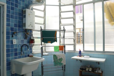 Apartamento à venda com 225m², 5 quartos e 1 vagaÁrea de Serviço