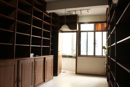 Apartamento à venda com 225m², 5 quartos e 1 vagaQuarto 4