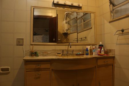 Apartamento à venda com 225m², 5 quartos e 1 vagaBanheiro 2