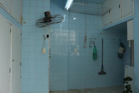 Apartamento à venda com 225m², 5 quartos e 1 vagaÁrea de Serviço