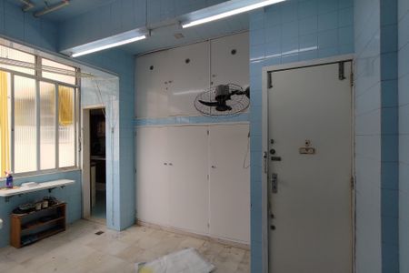 Apartamento à venda com 225m², 5 quartos e 1 vagaÁrea de Serviço