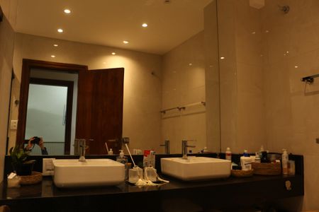 Apartamento à venda com 225m², 5 quartos e 1 vagaBanheiro 1