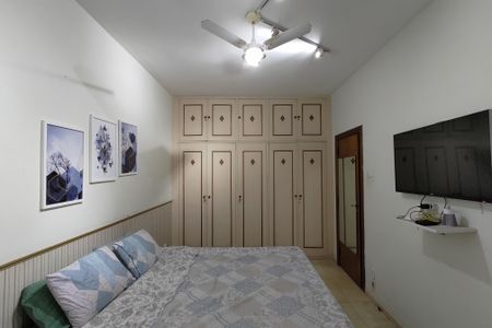 Apartamento à venda com 225m², 5 quartos e 1 vagaQuarto 1