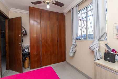 Apartamento à venda com 62m², 3 quartos e 2 vagasQuarto 2