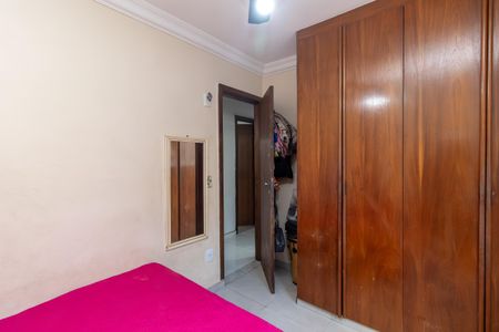 Apartamento à venda com 62m², 3 quartos e 2 vagasQuarto 2