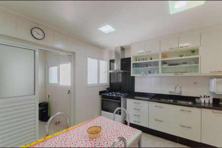 Apartamento para alugar com 133m², 3 quartos e 3 vagasCozinha