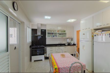 Apartamento para alugar com 133m², 3 quartos e 3 vagasCozinha