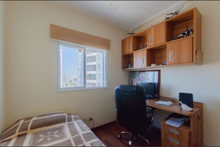 Apartamento para alugar com 133m², 3 quartos e 3 vagasQuarto