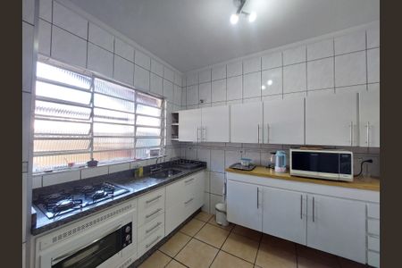 Casa à venda com 220m², 3 quartos e 2 vagasCozinha