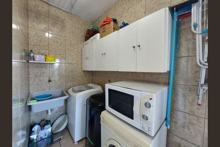 Casa à venda com 220m², 3 quartos e 2 vagasÁrea de Serviço