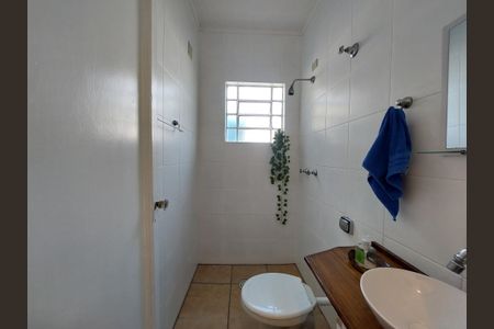 Casa à venda com 220m², 3 quartos e 2 vagasBanheiro 1