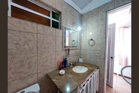 Casa à venda com 220m², 3 quartos e 2 vagasBanheiro do Sótão