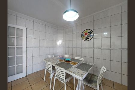 Casa à venda com 220m², 3 quartos e 2 vagasCopa