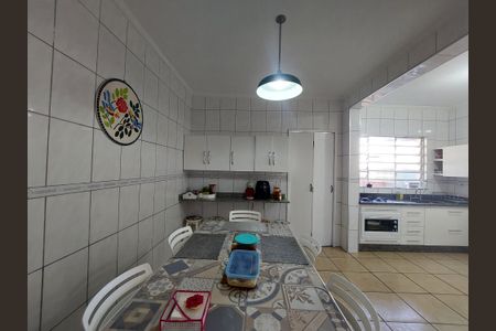 Casa à venda com 220m², 3 quartos e 2 vagasCopa