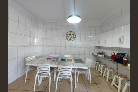 Casa à venda com 220m², 3 quartos e 2 vagasCopa