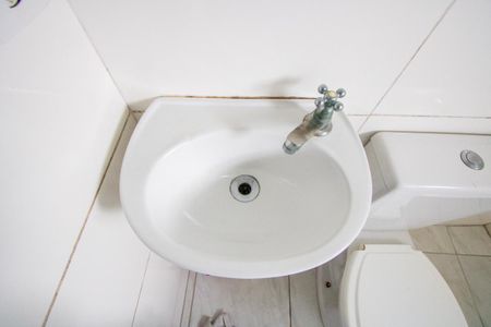 Banheiro de apartamento para alugar com 1 quarto, 30m² em Vila Suíça, Santo André