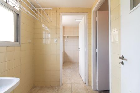 Apartamento para alugar com 77m², 3 quartos e 1 vagaÁrea de Serviço
