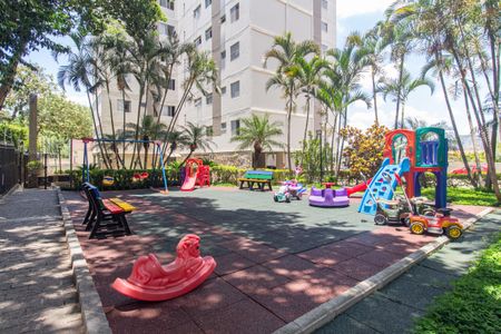 Apartamento para alugar com 77m², 3 quartos e 1 vagaÁrea comum - Playground
