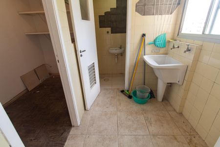 Apartamento para alugar com 77m², 3 quartos e 1 vagaÁrea de Serviço