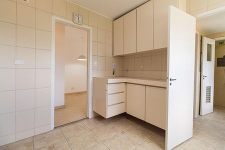 Apartamento para alugar com 77m², 3 quartos e 1 vagaCozinha