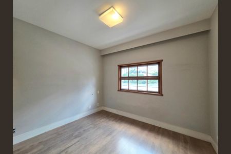 Apartamento para alugar com 120m², 2 quartos e 1 vagaSuíte