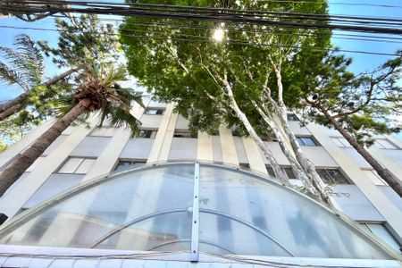 Apartamento à venda com 56m², 2 quartos e 1 vagaFachada