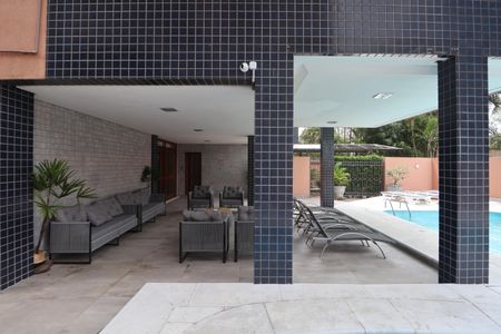 Apartamento para alugar com 230m², 3 quartos e 2 vagasÁrea comum - Piscina