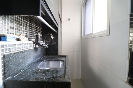 Apartamento para alugar com 70m², 3 quartos e 1 vagaÁrea de Serviço