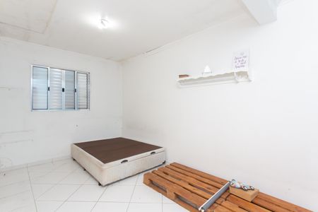Quarto  de casa à venda com 1 quarto, 150m² em Vila Carmosina, São Paulo