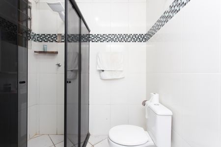 Casa à venda com 150m², 1 quarto e 2 vagasBanheiro 