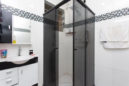 Casa à venda com 150m², 1 quarto e 2 vagasBanheiro 