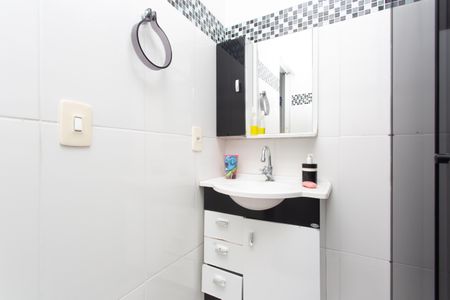 Casa à venda com 150m², 1 quarto e 2 vagasBanheiro 