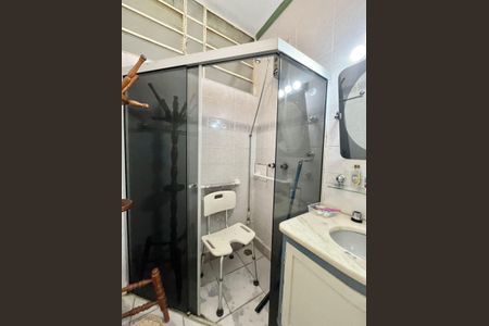 Casa à venda com 250m², 5 quartos e 4 vagas Casa à venda com 250m², 5 quartos e 4 vagasBanheiro da Suíte