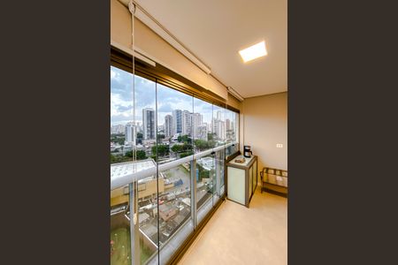 Varanda de kitnet/studio à venda com 1 quarto, 57m² em Vila Mariana, São Paulo