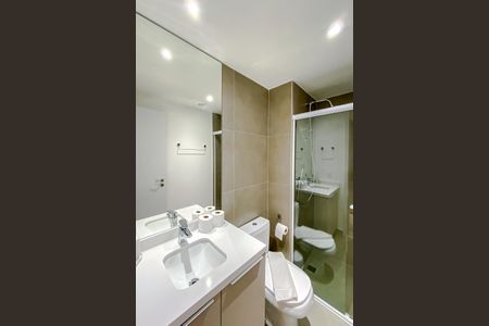 Banheiro de kitnet/studio à venda com 1 quarto, 57m² em Vila Mariana, São Paulo