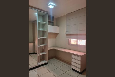 Apartamento para alugar com 3 quartos, 67m² em Parque Oeste Industrial, Goiânia