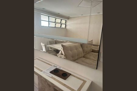 Apartamento à venda com 64m², 2 quartos e sem vagaSala