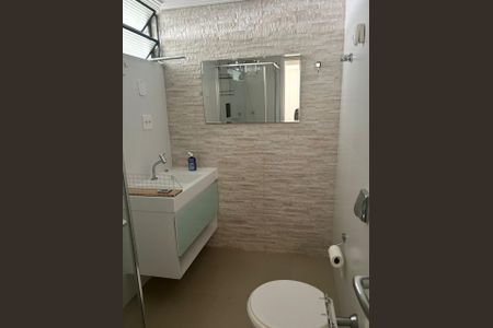 Apartamento à venda com 64m², 2 quartos e sem vagaBanheiro