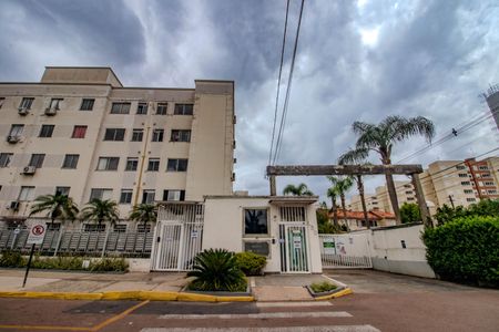 Apartamento para alugar com 45m², 2 quartos e 1 vaga Apartamento para alugar com 45m², 2 quartos e 1 vagaFachada