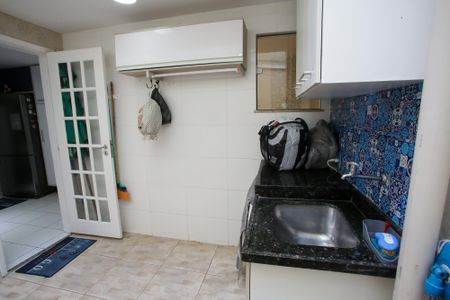 Casa de condomínio à venda com 119m², 3 quartos e 1 vagaÁrea de Serviço