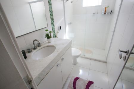 Casa de condomínio à venda com 119m², 3 quartos e 1 vagaBanheiro da Suíte