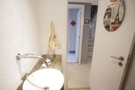 Casa de condomínio à venda com 119m², 3 quartos e 1 vagaLavabo