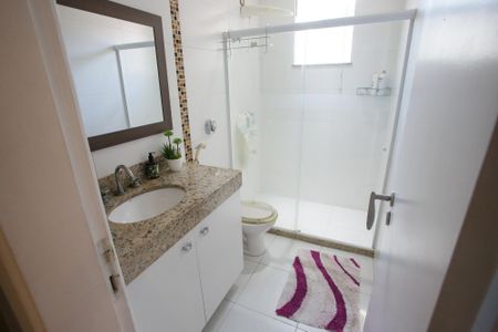 Casa de condomínio à venda com 119m², 3 quartos e 1 vagaBanheiro Social