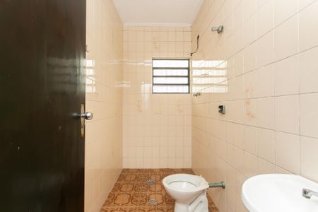 Casa à venda com 180m², 3 quartos e 3 vagas Casa à venda com 180m², 3 quartos e 3 vagasBanheiro da Suíte 2