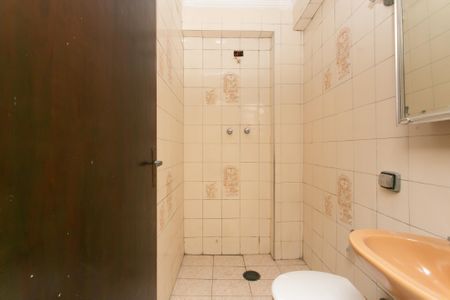 Casa à venda com 180m², 3 quartos e 3 vagas Casa à venda com 180m², 3 quartos e 3 vagasBanheiro 3