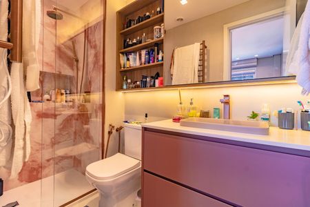 Apartamento para alugar com 64m², 2 quartos e 1 vaga