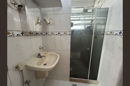 Apartamento para alugar com 60m², 2 quartos e sem vagaBanheiro