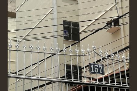 Apartamento para alugar com 60m², 2 quartos e sem vagaFachada + plaquinha